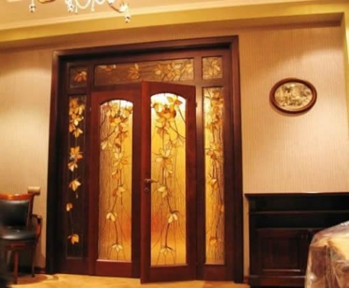 С рисунком на стекле