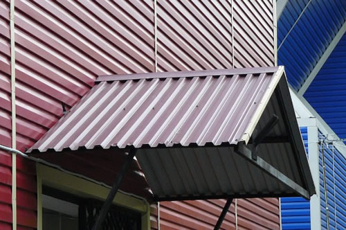 фронтон и фасад из профнастила