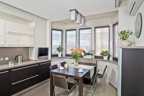 foto-interiera-kuhni-s-erkerom