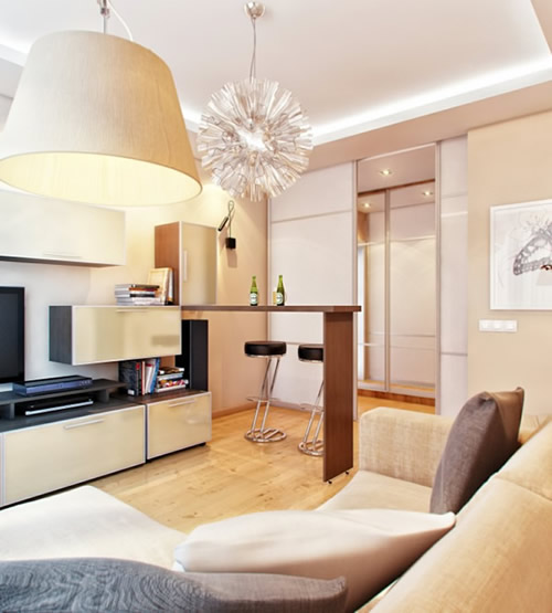 интерьер гостиной с барной стойкой