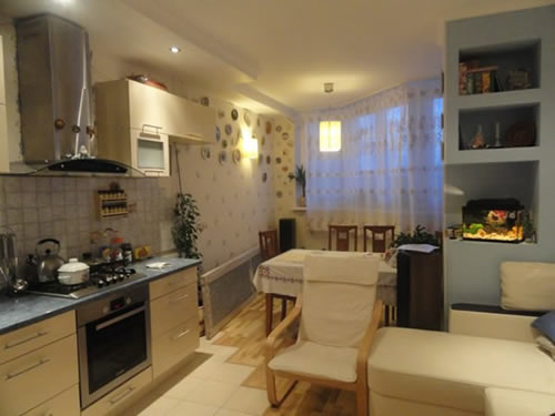 interier-kuhni-sovmeshennoy-s-balkonom