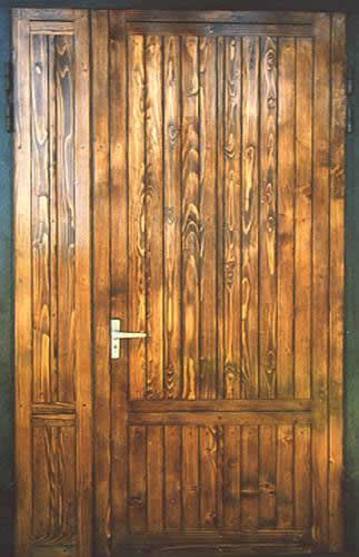 Дверь, обшитая вагонкой