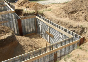 Как правильно залить фундамент под дом?