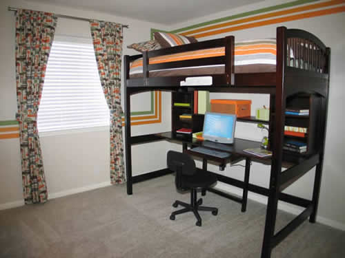 Кровать чердак для школьника