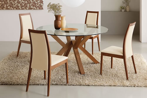 круглый обеденный стол в интерьере