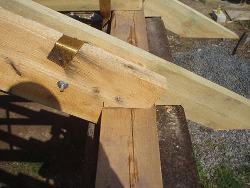 Крепление стропил к мауэрлату