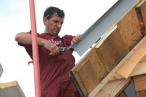 Монтаж черепицы шинглас