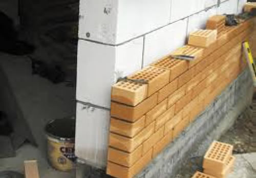 Монтаж облицовочной стены фасада