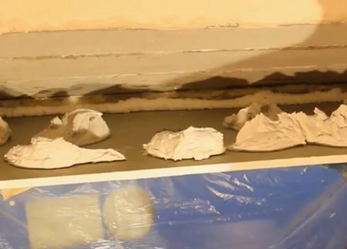 Монтаж верхней части откоса на клей