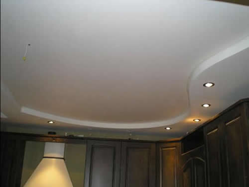 natyazhnie-potolki-v-spalne2