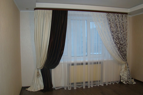 oformlenie-shtorami-gostinoy