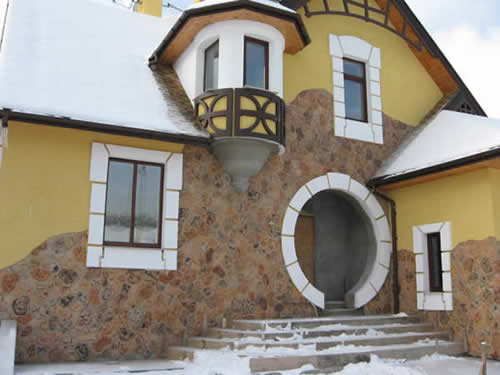 Отделка окон декоративной штукатуркой