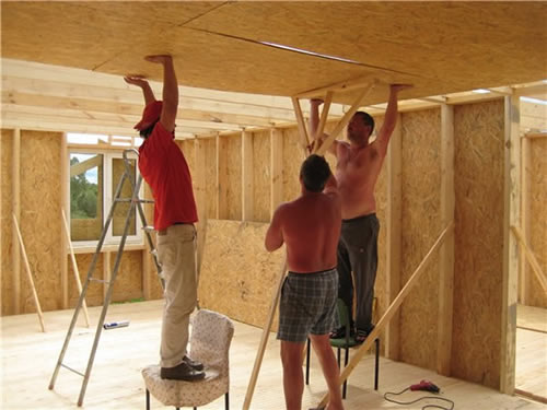 Крепим плиты