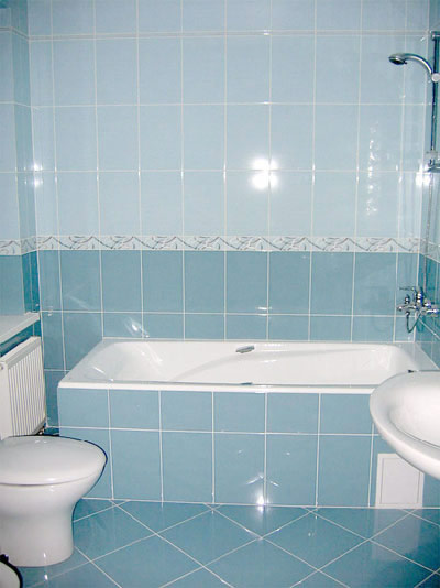 Отделка маленькой ванны