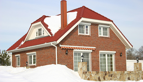 Полувальмовая крыша