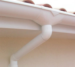 пластиковый ПВХ водосток