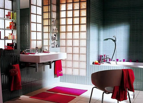 Стеклоблоки в интерьере ванной комнаты