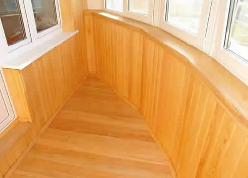 Отделка балкона вагонкой