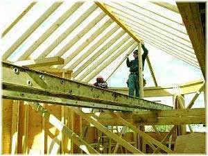 возведение двускатной крыши